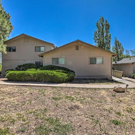 Flagstaff Townhome - Walk To Country Club And Pools! Buitenkant foto