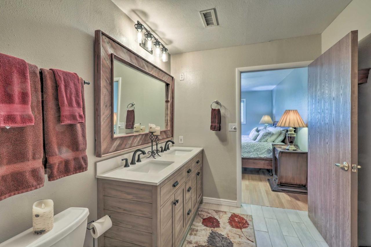 Flagstaff Townhome - Walk To Country Club And Pools! Buitenkant foto