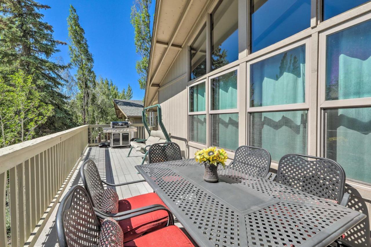 Flagstaff Townhome - Walk To Country Club And Pools! Buitenkant foto